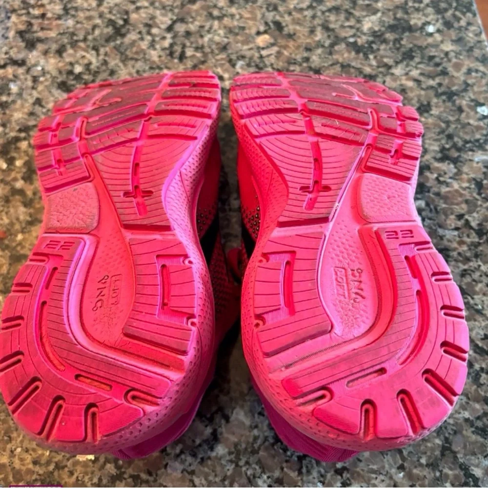 Brooks Women's Hot Pink Adrenaline Running Shoes - Picture 3 of 3